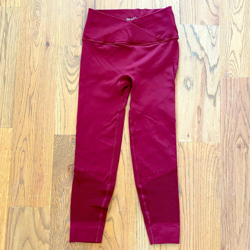 SHEFIT Capri compression leggings small